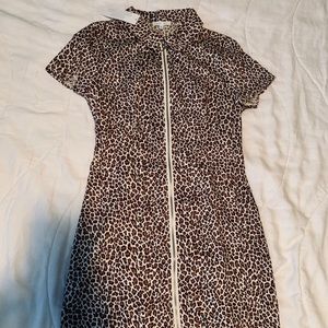 Urban Outfitters 90’s Leopard zip up dress